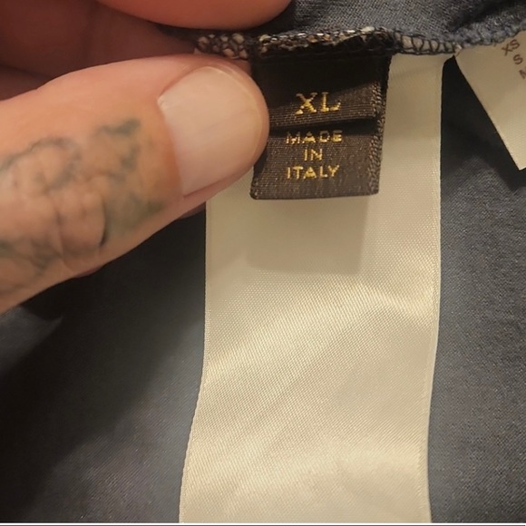 Louis Vuitton Shirt - Picture 5 of 7